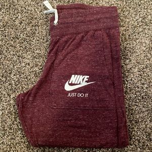 Nike capris